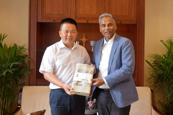 Mr. Aldrin Bogi (right), vice president of the Asia Pacific region at Biblica which is based in Colorado, took a group picture with Rev. Shan Weixiang, vice president and chief executive of the China Christian Council (CCC), on June 12, 2023.